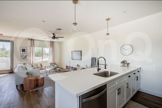 Photo - 1443 E Osborn Rd