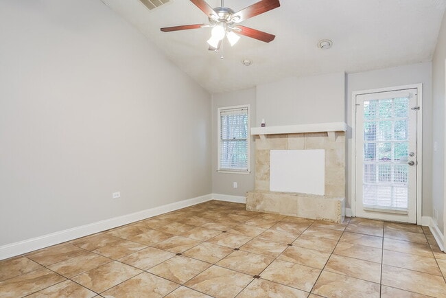 Photo - 1019 River Stone Ct