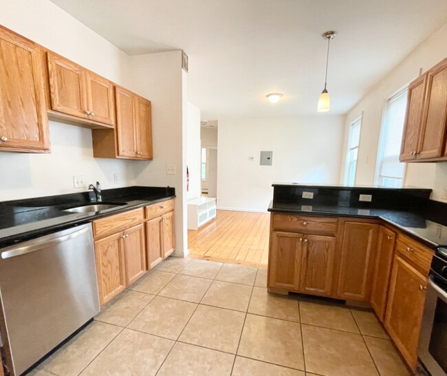 Photo - 52 Delle Ave Unit 2