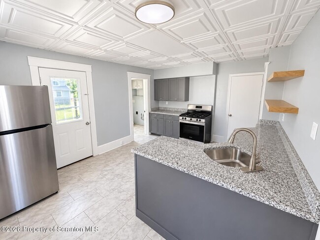 85 Tripp St