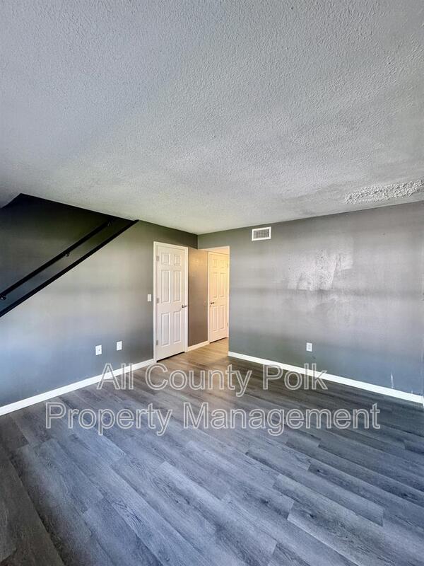 Photo - 1415 Ridge Lake Ct