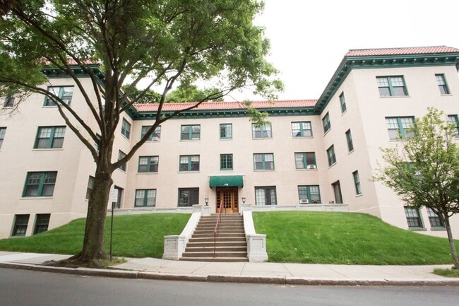 Photo - 2 Claflin Rd Unit 2