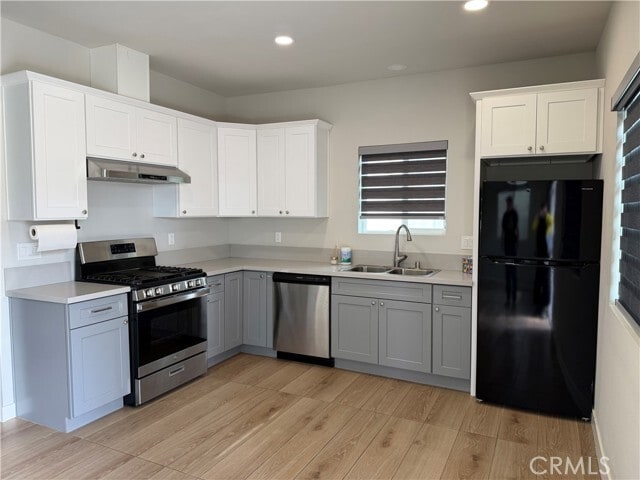 Photo - 610 W Hollyvale St