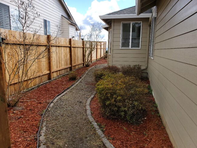 Photo - 19501 SE 42nd Cir