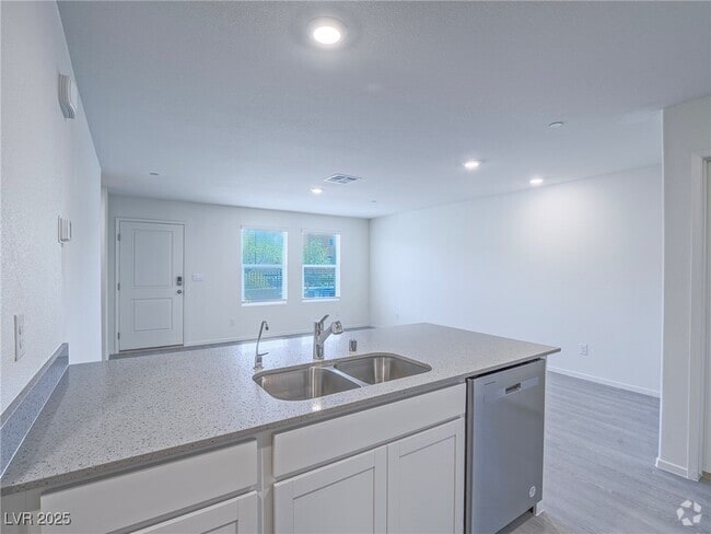 Building Photo - 9364 Serene Hbr St Rental