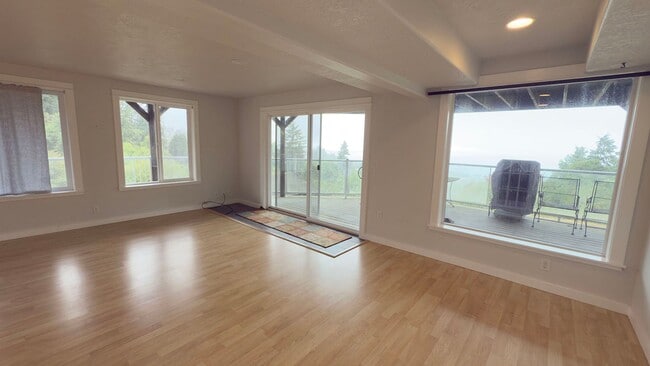 Photo - 1320 Madison Ave Unidad Lower/B