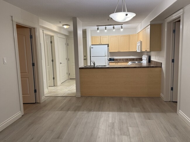 Building Photo - 4701 49 Ave Unit IT-205