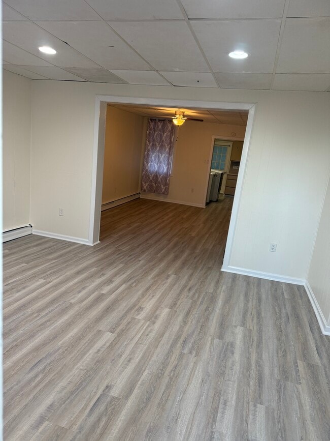 Photo - 395 Scott St