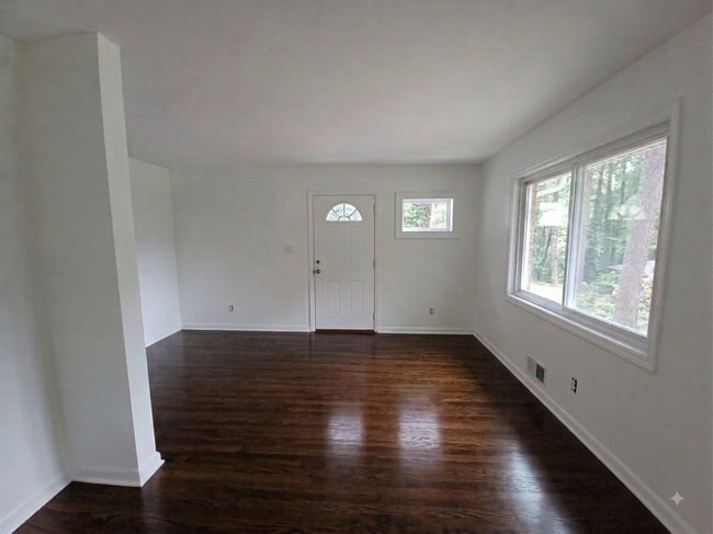 Photo - 1145 Arlington Pky NE