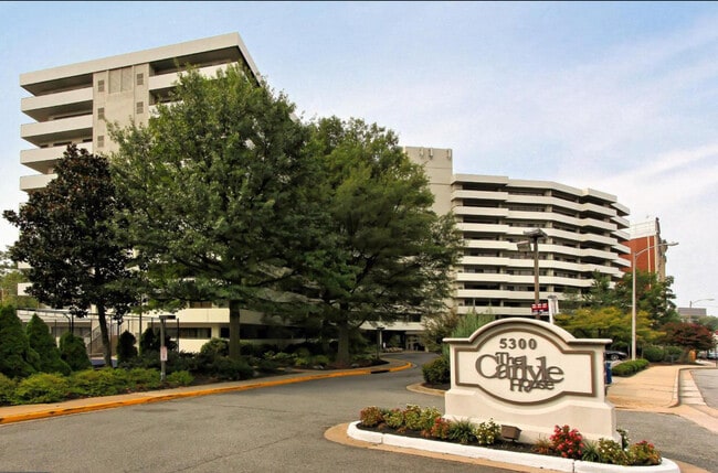 Photo - 5300 Columbia Pike Unit 701