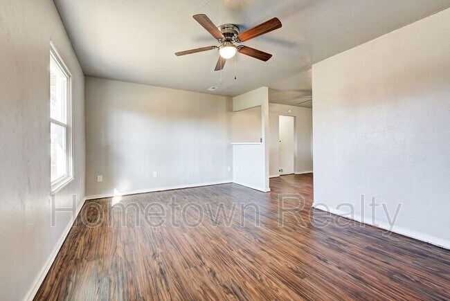 Photo - 12813 NE 37th St