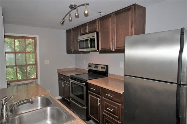 Photo - 2054 E Roxboro Rd NE Apartment Unit 4