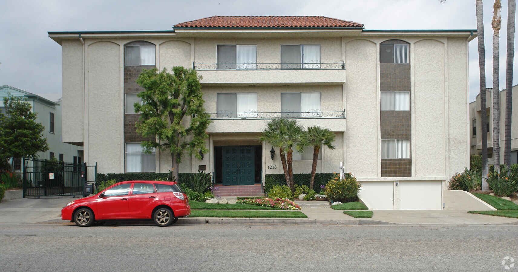 Photo - 1218 Pine St Apartments