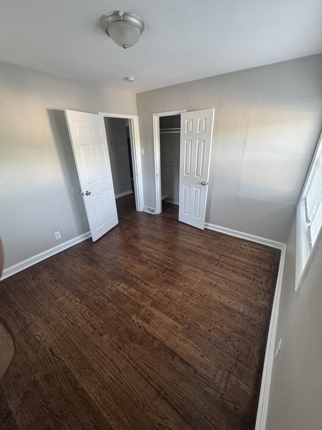 Photo - 6625 Thurston Ave