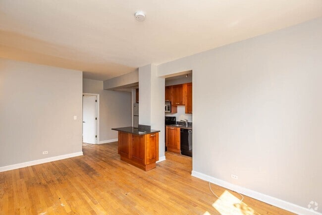 Building Photo - 732 W Bittersweet Pl Unit 304 Rental