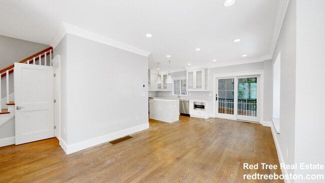 Photo - 101 Sumner Rd Unit 1