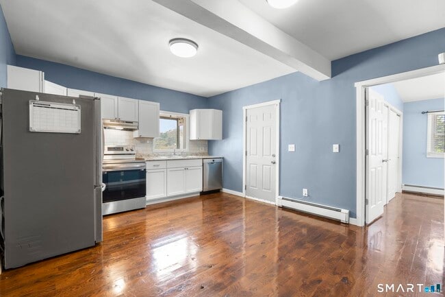 62 St Michaels Ave