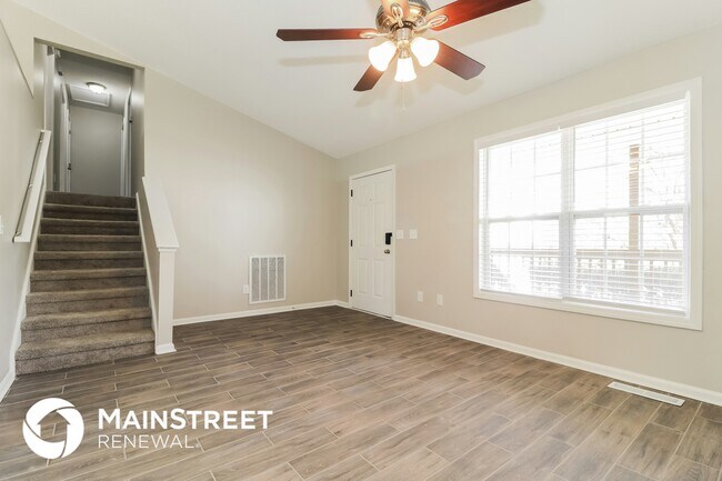 Photo - 207 Remington Ct