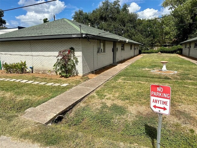 Photo - 5405 Suez St