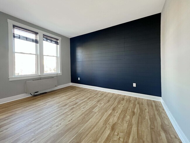 Photo - 7 18th St SE Unit 201