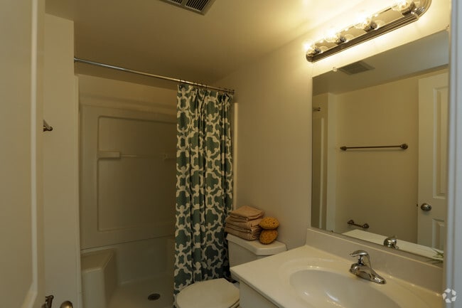 Baño - Cavalier Country Club Apartments