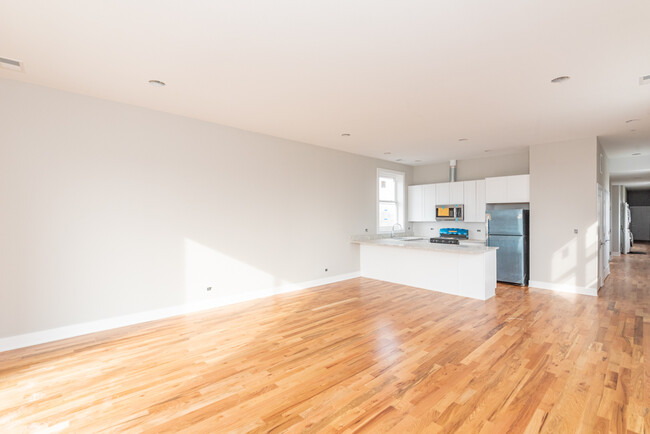 Photo - 1629 N Spaulding Ave Condo Unit 4