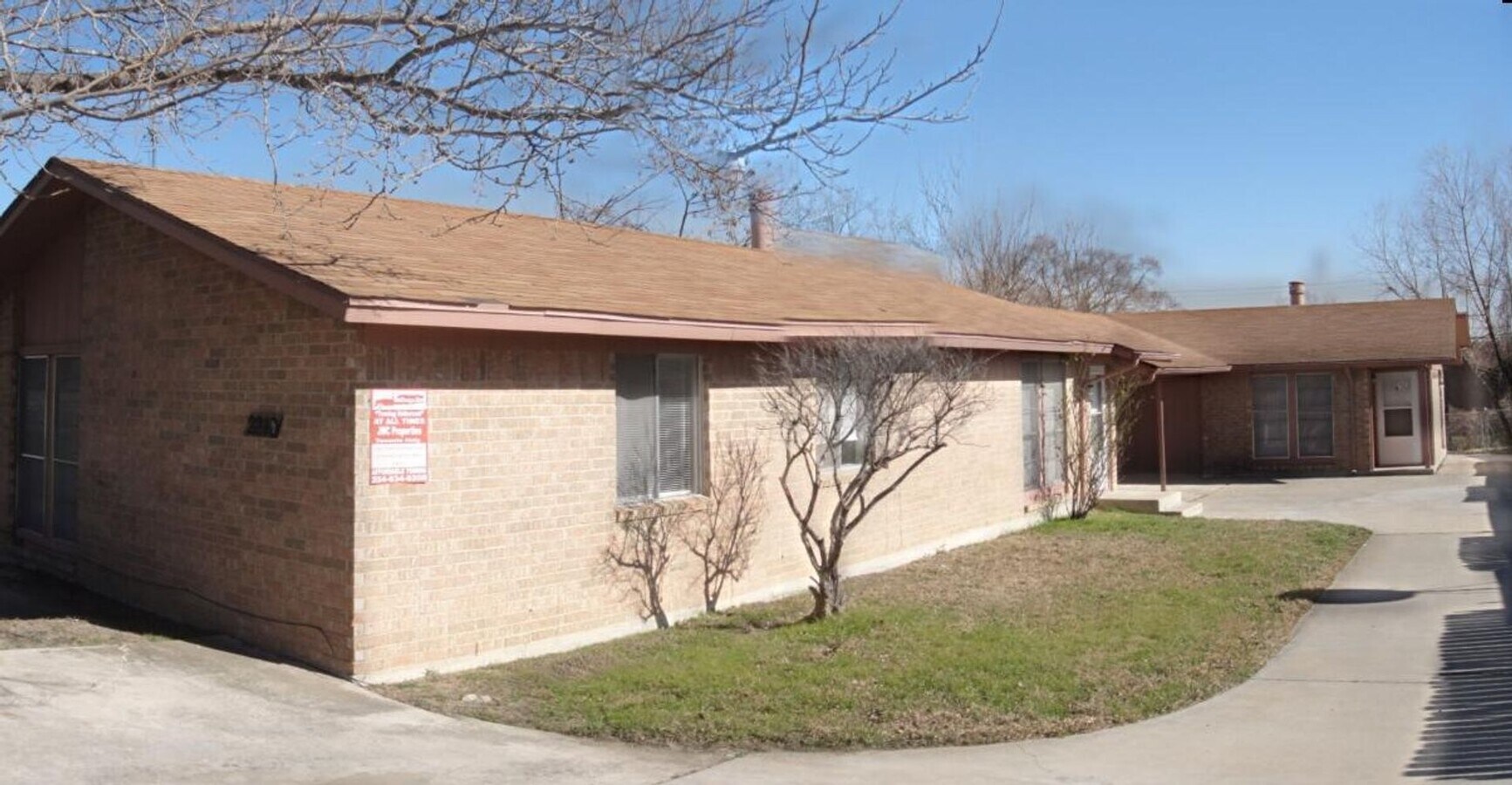 Photo - 2210 Wheeler Ave Unidad B