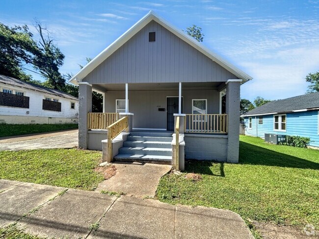 Building Photo - 430 Center St Rental