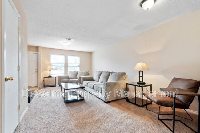 Photo - 1204 Parkstone Ln