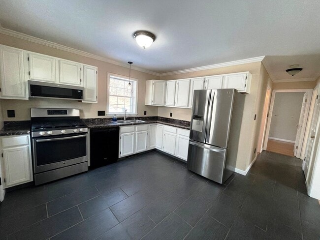 Photo - 3-4 Bedroom home in White River Junction