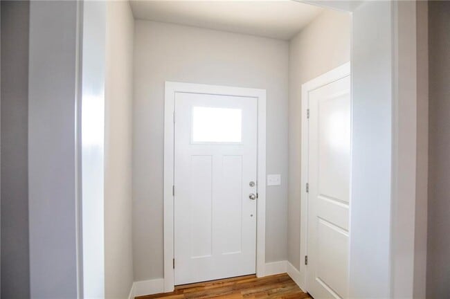Photo - 1039 Seaborn Way