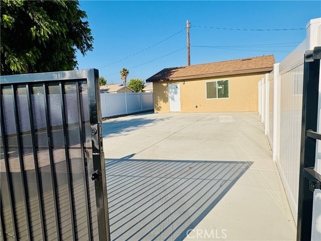 Photo - 134 E Cluster St