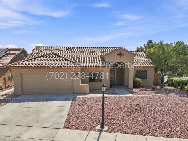 Building Photo - SE!! Stallion Mountain!! Gated!!! Single Story Home!! No Carpets!!! Covered patio!! Water Conditi...