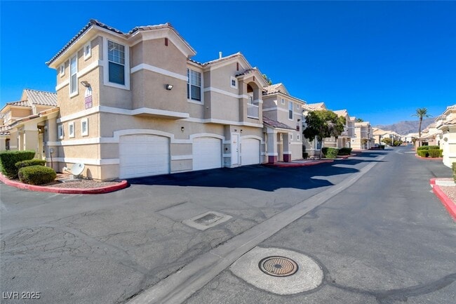 Building Photo - 5855 Valley Dr Unit 1067 Rental