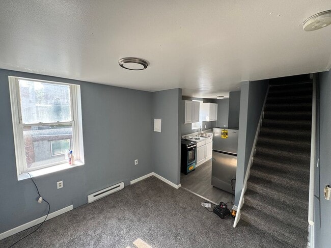 Building Photo - 663 2nd Ave Rental