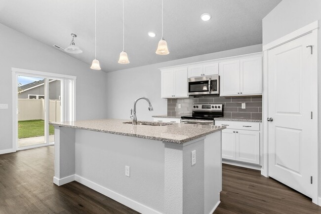 Photo - Beautiful 4bd/2ba Single Level Home w/RARE 4-CAR GARAGE