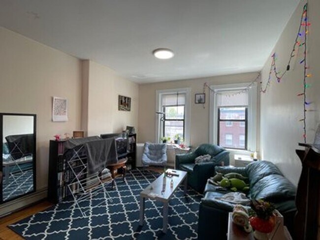 Photo - East Cambridge 4 Bed Apartment - 9/1