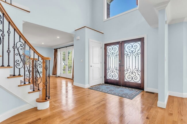 Photo - 245-72 63rd Ave