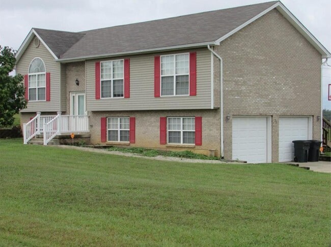 Building Photo - 73 Rosenberger Ln