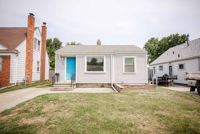 Building Photo - Cozy Two Bedroom House Available For Rent!