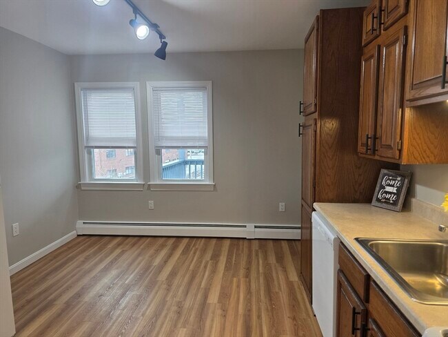 Photo - 503 South St Unit 3