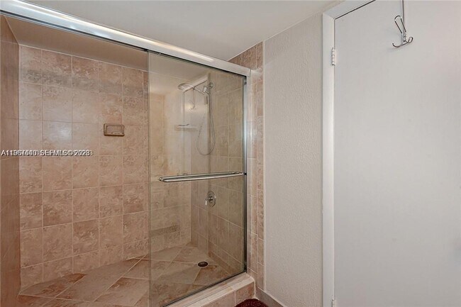 Photo - 2304 NE 7th St