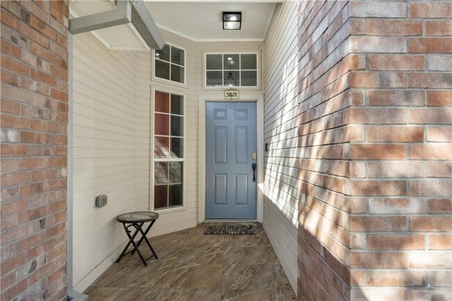 Photo - 37 E Xenops Ave