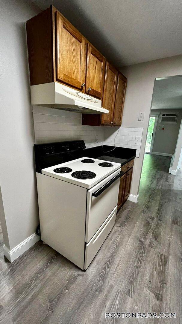Building Photo - 47 Princeton St Rental