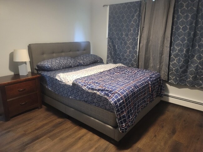 Photo - 113 Newton Ave N