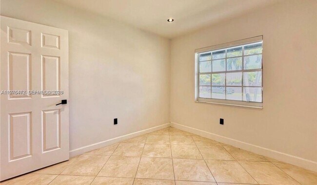 Photo - 21020 NE 18th Ct