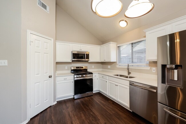 Photo - 12215 White River Dr