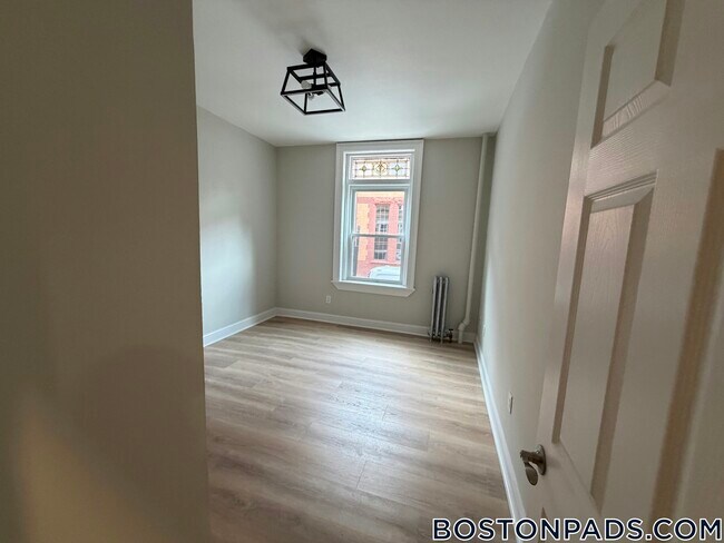 Photo - 38 Hemenway St Unit 2