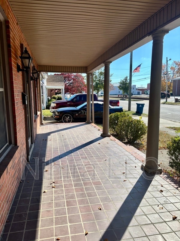 Photo - 310 W Broad St Unit B