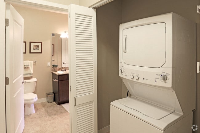 1BR, 1BA - Brighton